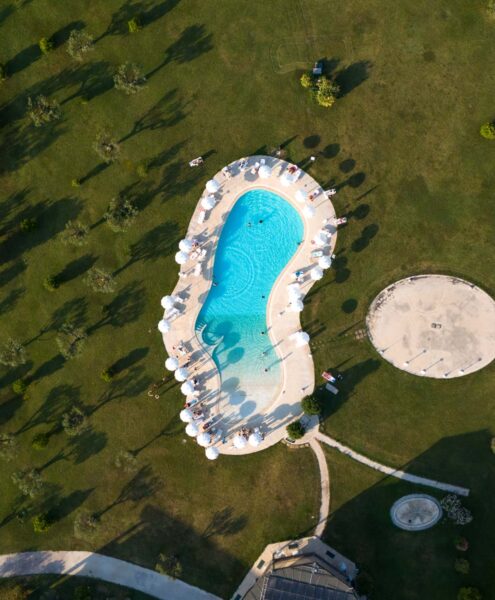 foto aerea drone piscina